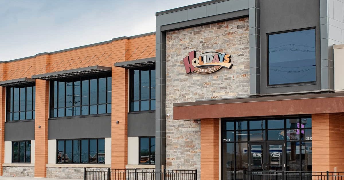 Holiday's - Appleton | Fox Cities CVB